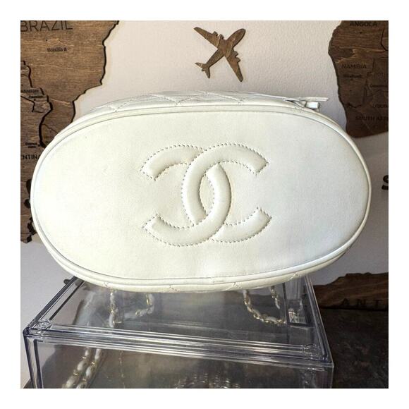 Chanel White Tassel Quilted Calfskin Leather Shoulder Bag GHW Authentic CoA - Picture 3 of 9